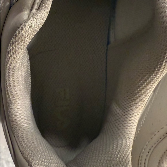 Fila Gray Sneakers Chunky Comfort Design - Picture 7 of 8